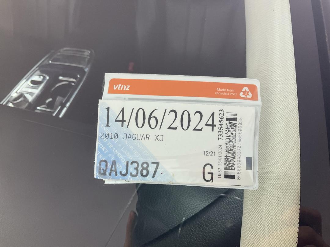 Photo '24' of Jaguar XJ