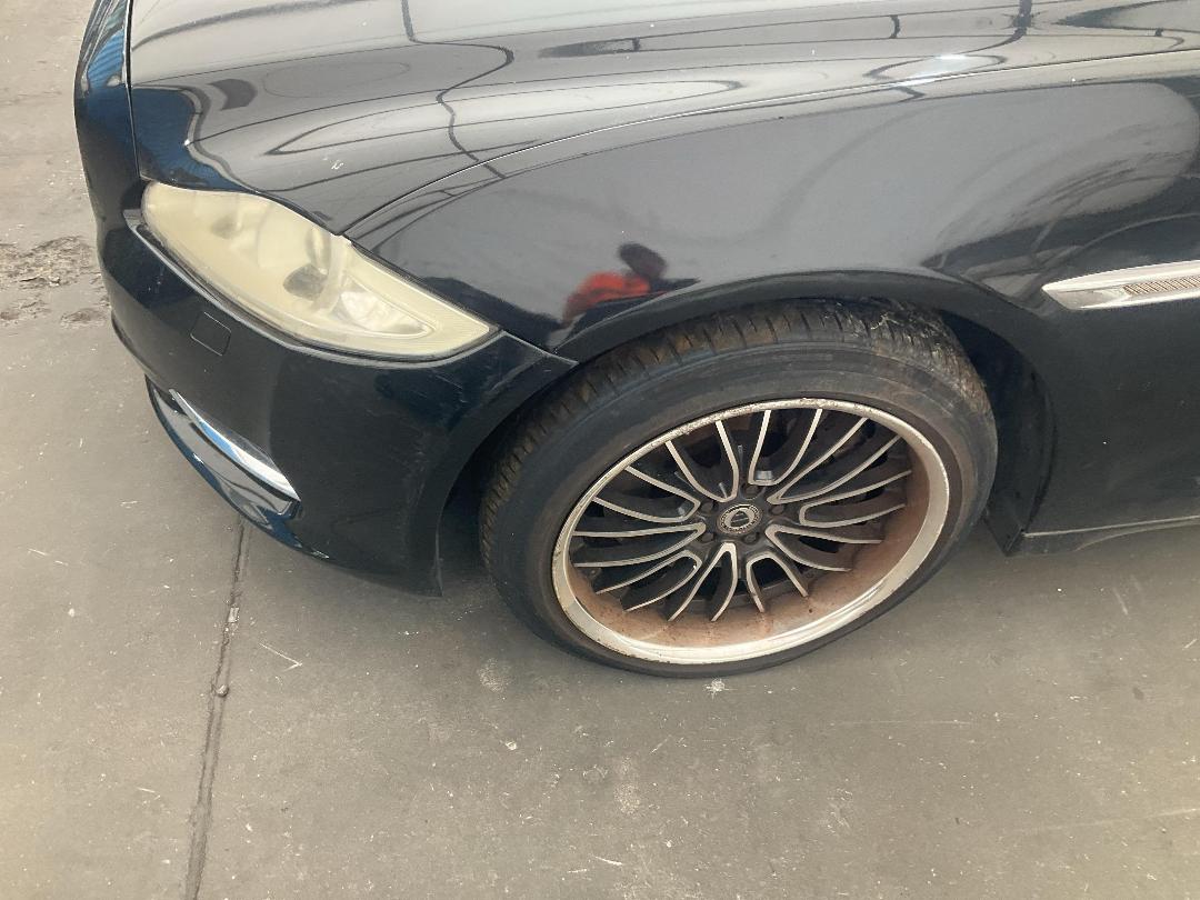 Photo '7' of Jaguar XJ