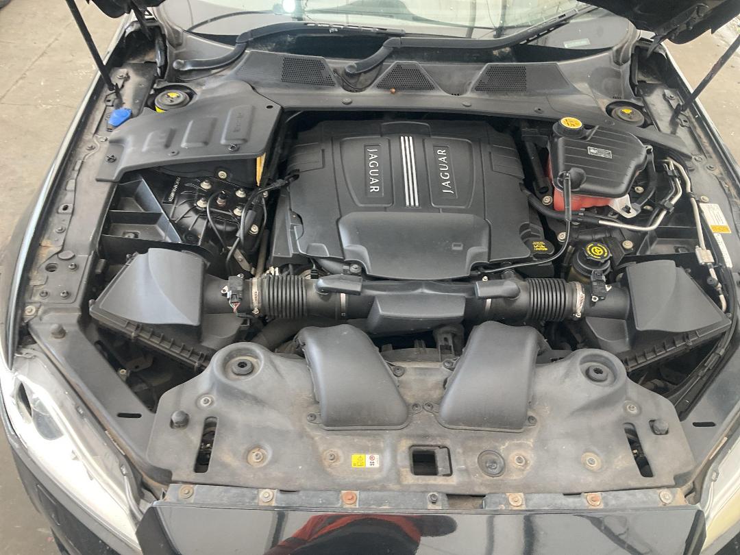 Photo '16' of Jaguar XJ