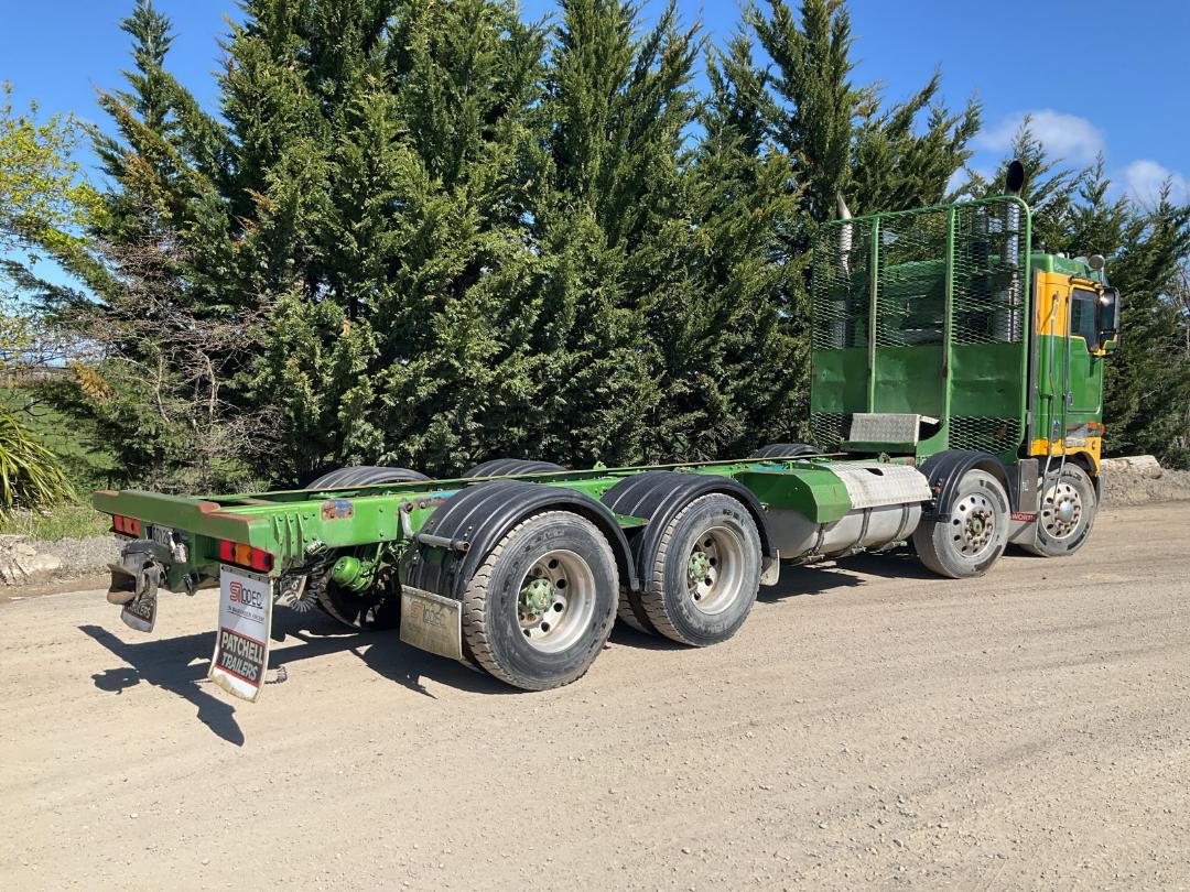 Photo '10' of Kenworth K108 Cab Chassis