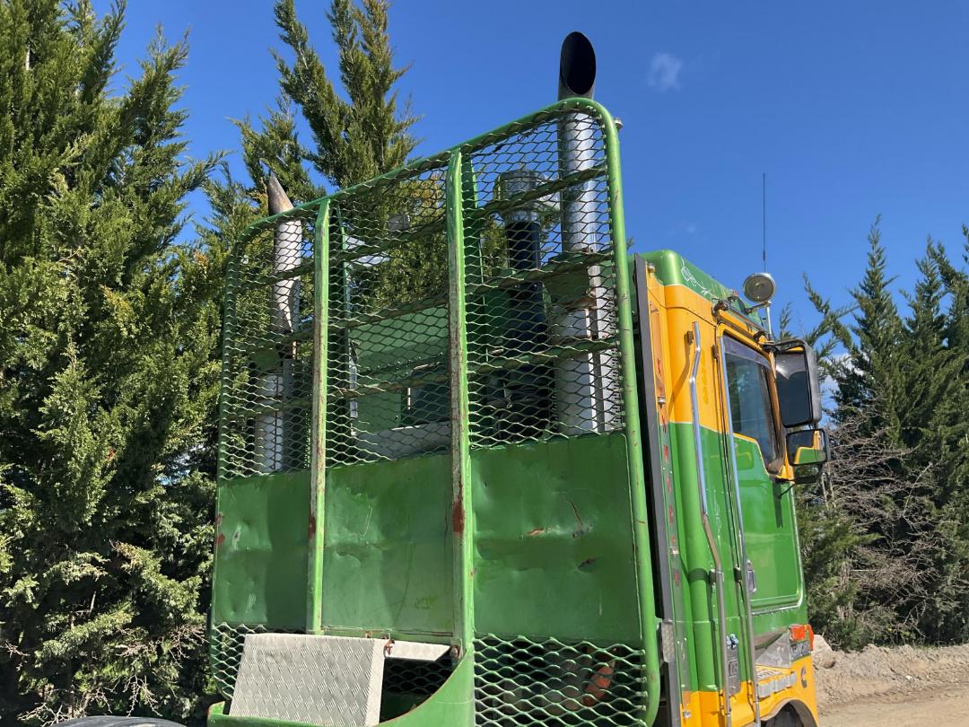 Photo '18' of Kenworth K108 Cab Chassis