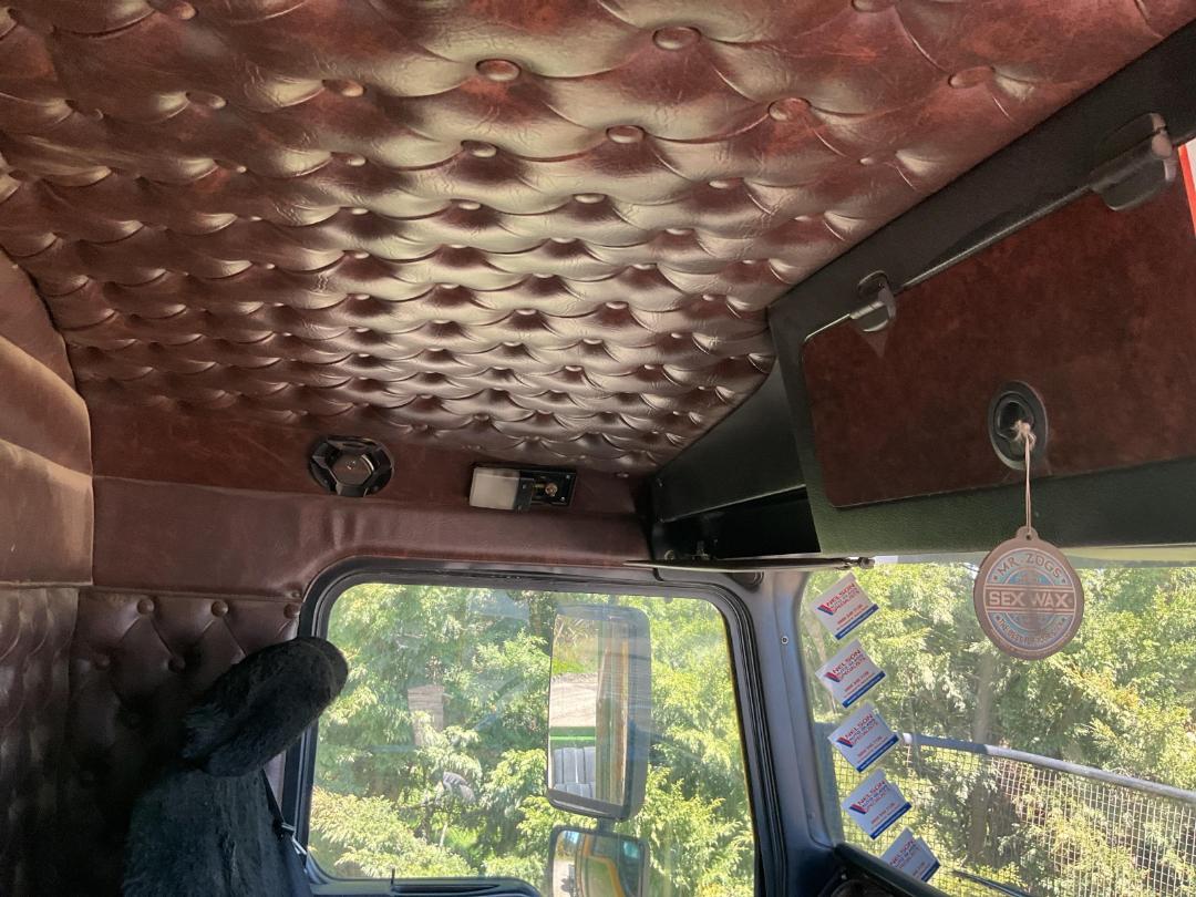 Photo '24' of Kenworth K108 Cab Chassis