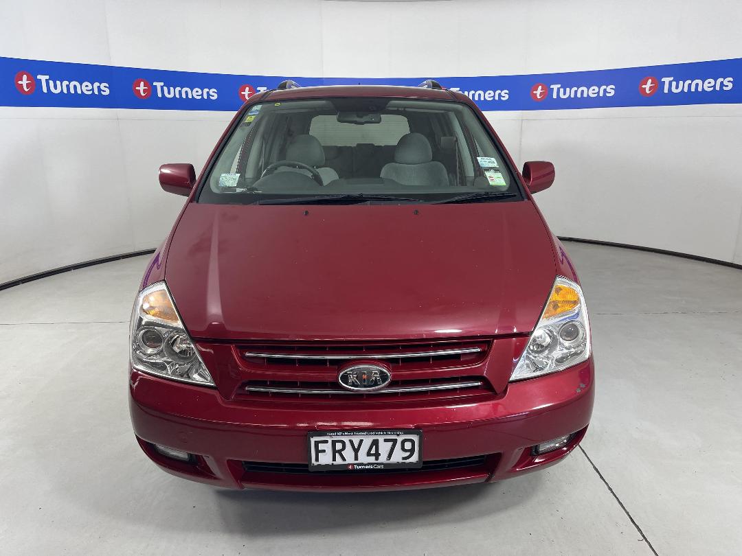 Photo '2' of KIA Carnival