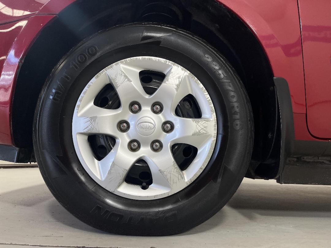 Photo '10' of KIA Carnival