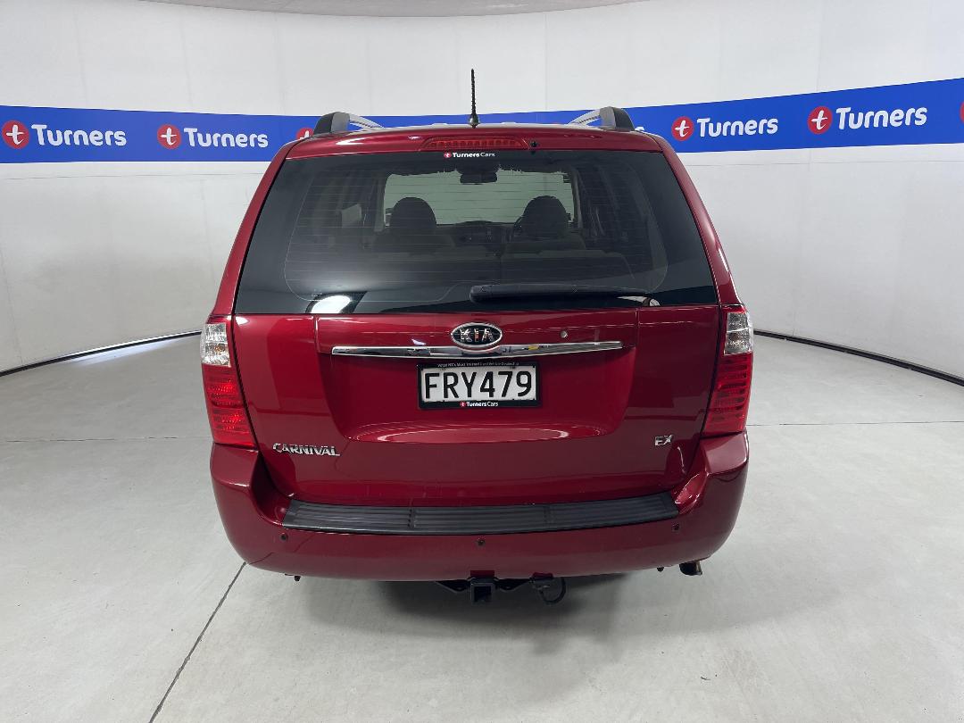 Photo '6' of KIA Carnival