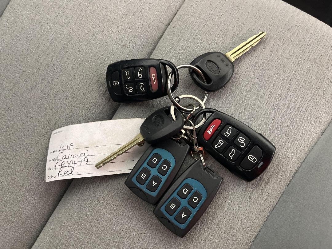 Photo '21' of KIA Carnival