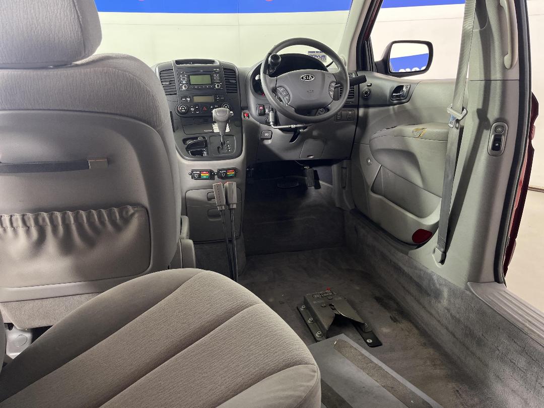 Photo '27' of KIA Carnival