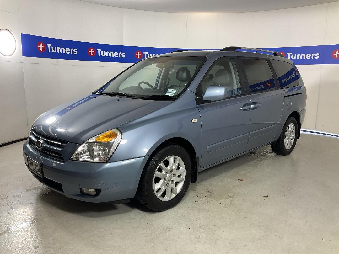 Photo '4' of KIA Carnival