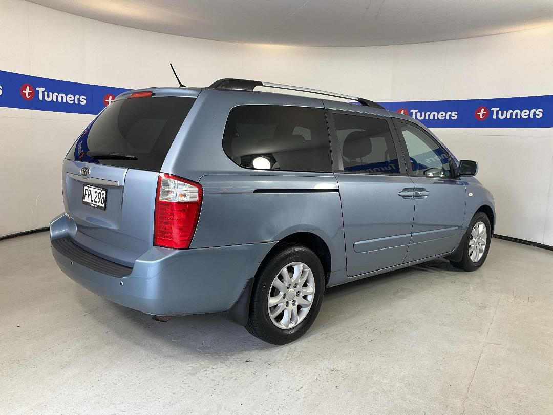 Photo '7' of KIA Carnival