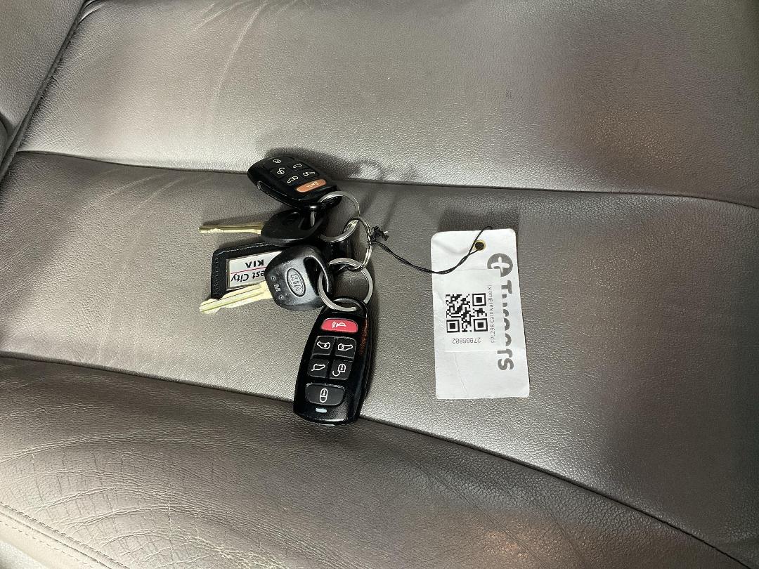 Photo '22' of KIA Carnival