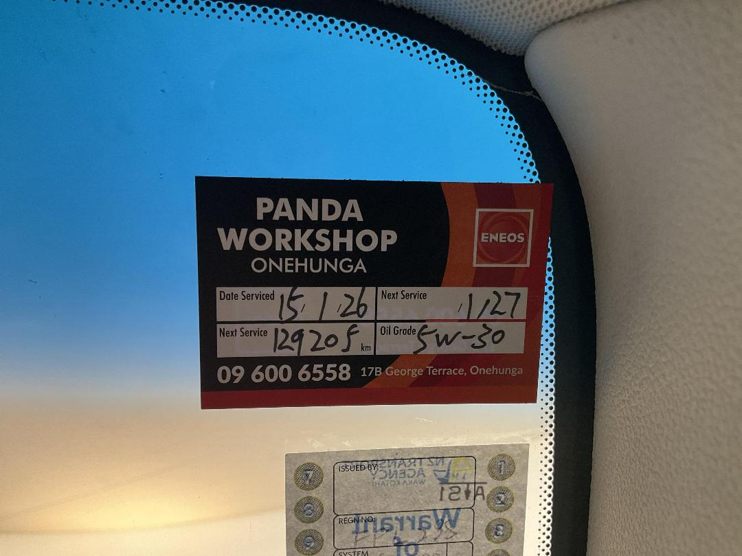 Photo '24' of KIA Carnival