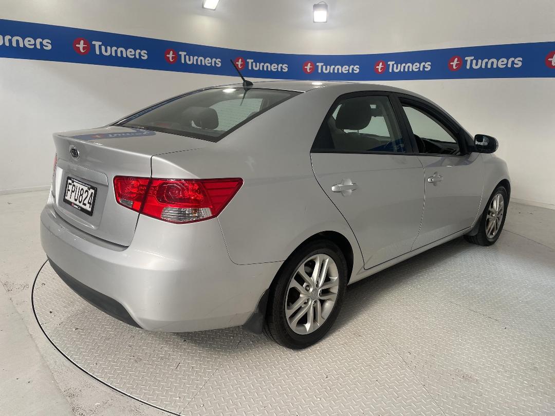 Photo '7' of KIA Cerato Photo '7' of KIA Cerato