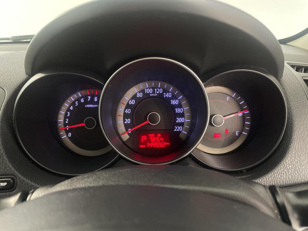 Photo '21' of KIA Cerato Photo '21' of KIA Cerato