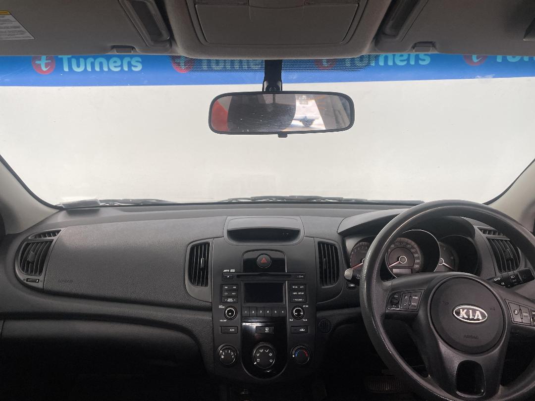 Photo '17' of KIA Cerato Photo '17' of KIA Cerato