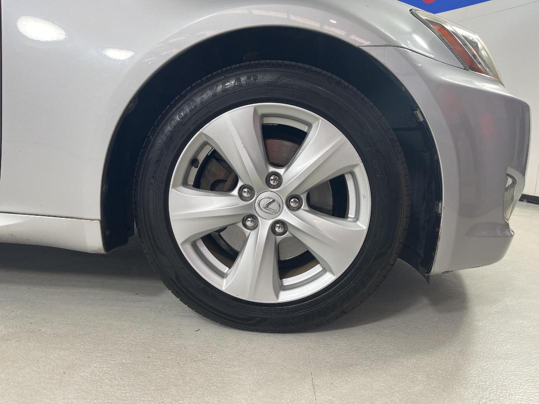 Photo '9' of Lexus IS250