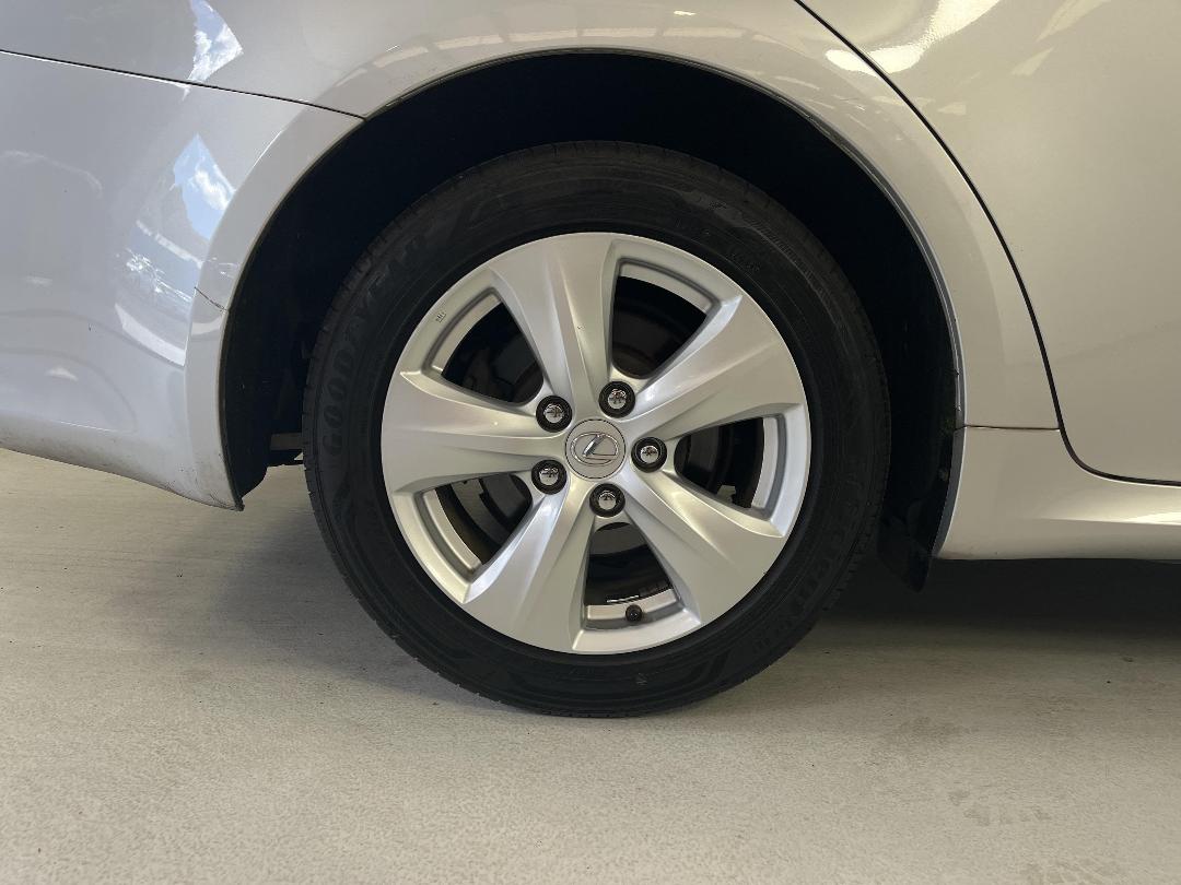 Photo '12' of Lexus IS250