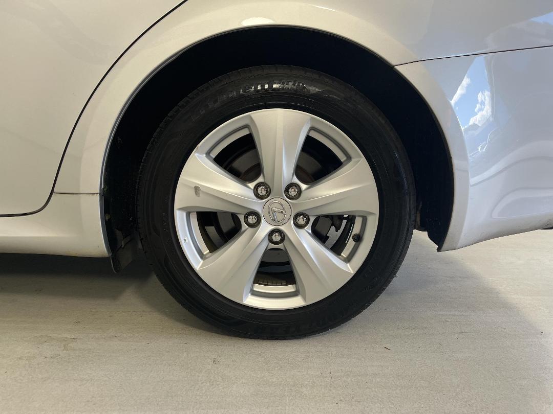 Photo '11' of Lexus IS250