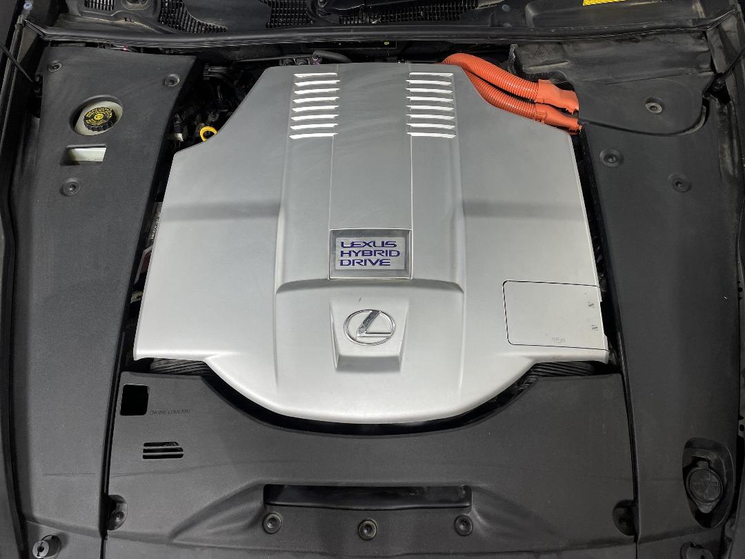 Photo '13' of Lexus LS600H