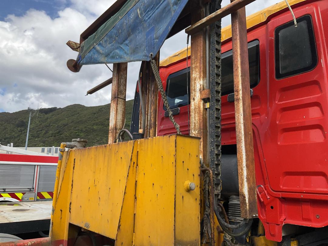 Photo '12' of MAN 32.430 TGA Hook Bin