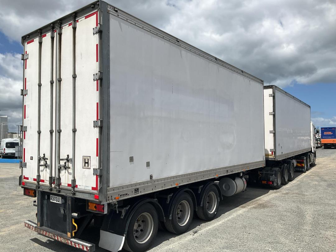 Photo '5' of Maxicube BTrain Curtain/Chiller B-Train Photo '5' of Maxicube BTrain Curtain/Chiller B-Train