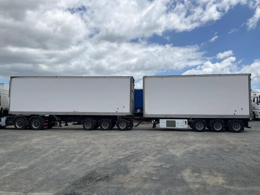 Photo '9' of Maxicube BTrain Curtain/Chiller B-Train Photo '9' of Maxicube BTrain Curtain/Chiller B-Train