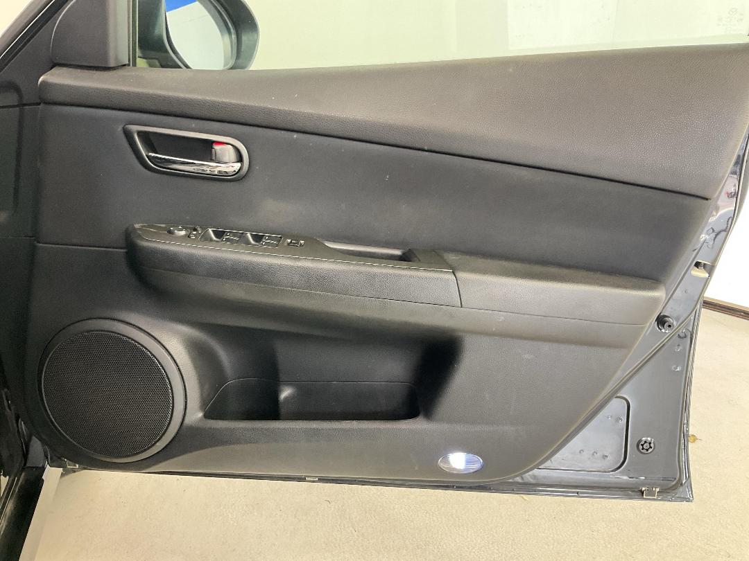 Photo '15' of Mazda Atenza Photo '15' of Mazda Atenza