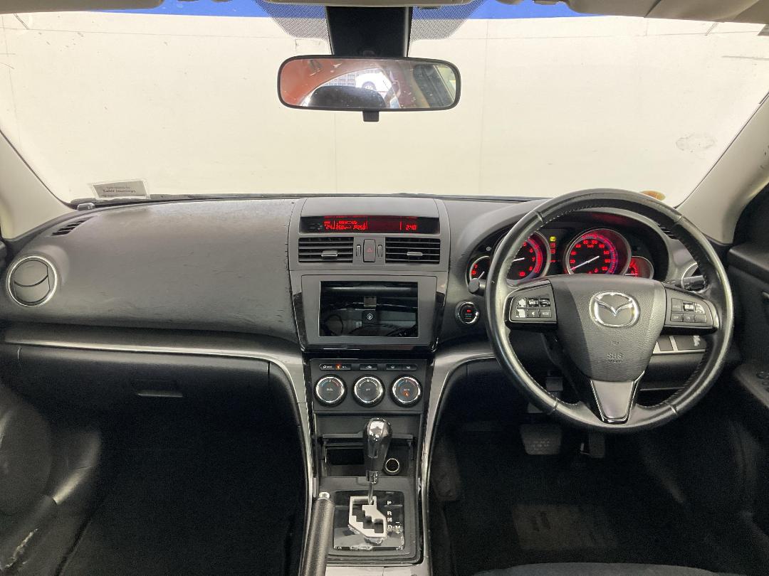 Photo '17' of Mazda Atenza Photo '17' of Mazda Atenza