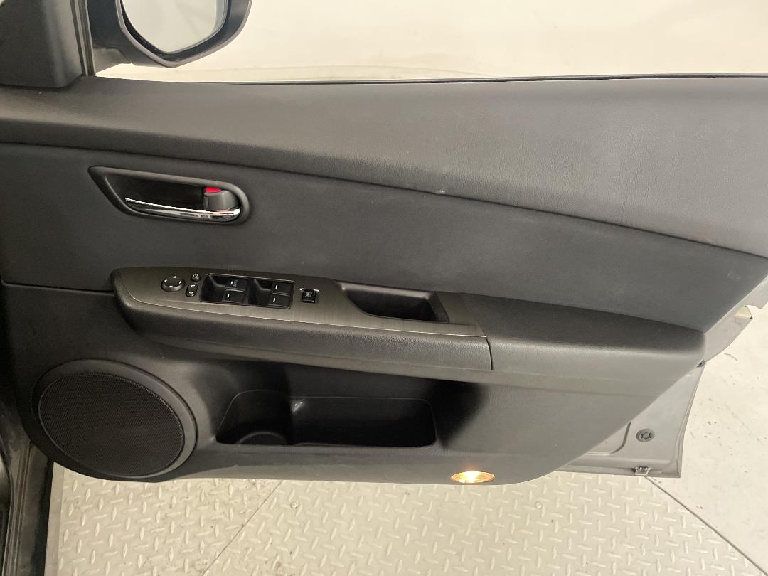 Photo '15' of Mazda Atenza Photo '15' of Mazda Atenza