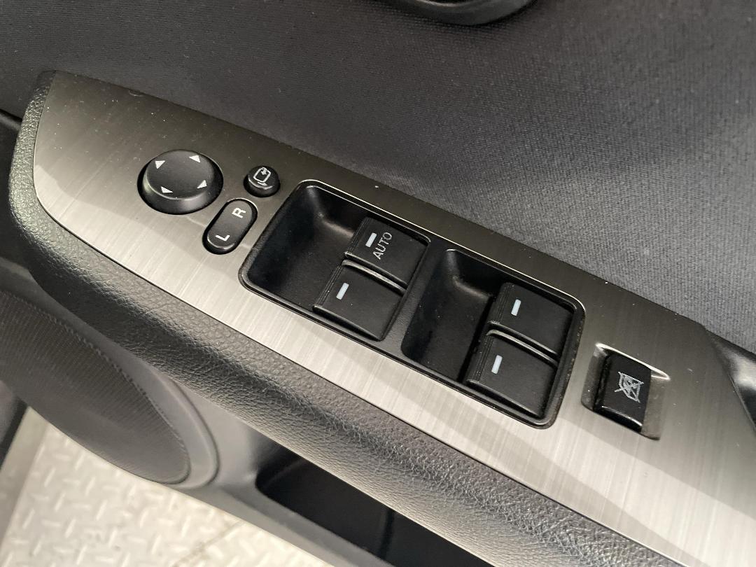 Photo '24' of Mazda Atenza Photo '24' of Mazda Atenza