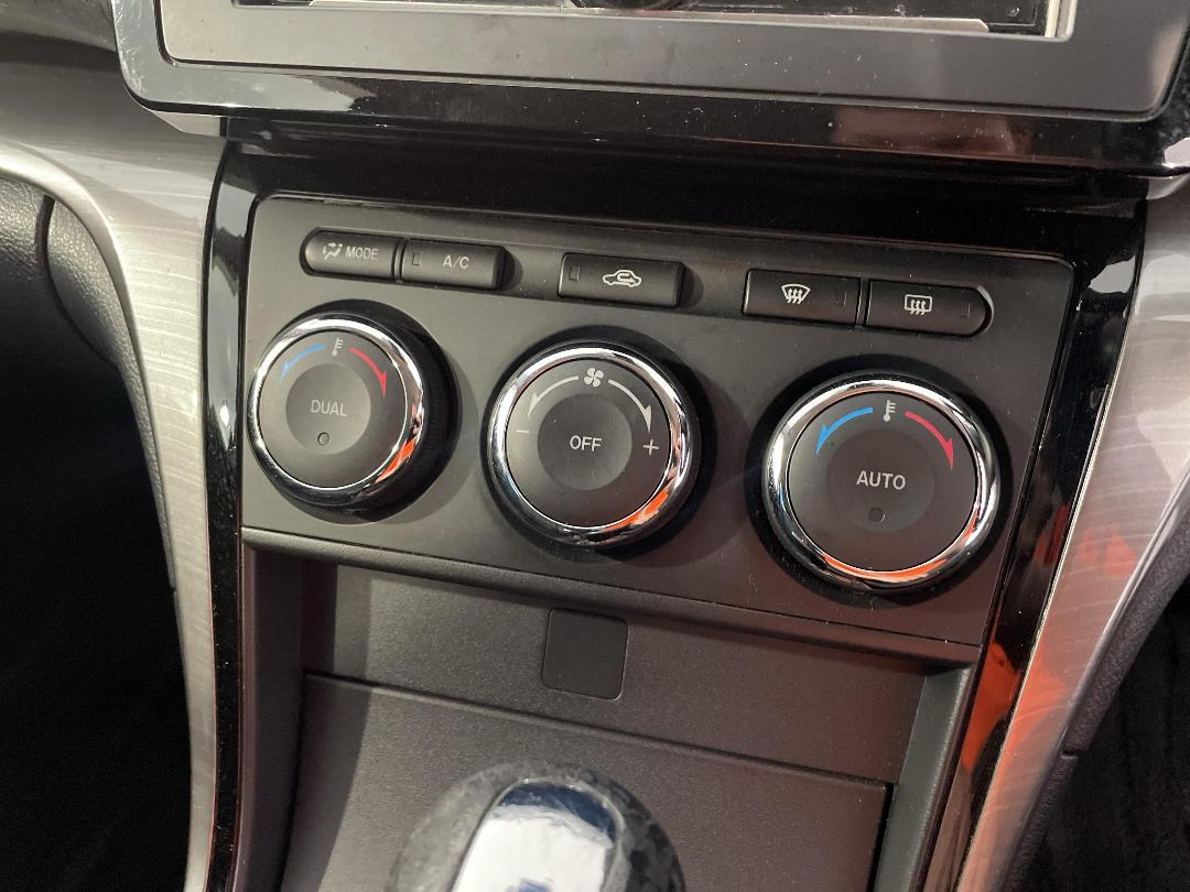 Photo '29' of Mazda Atenza Photo '29' of Mazda Atenza