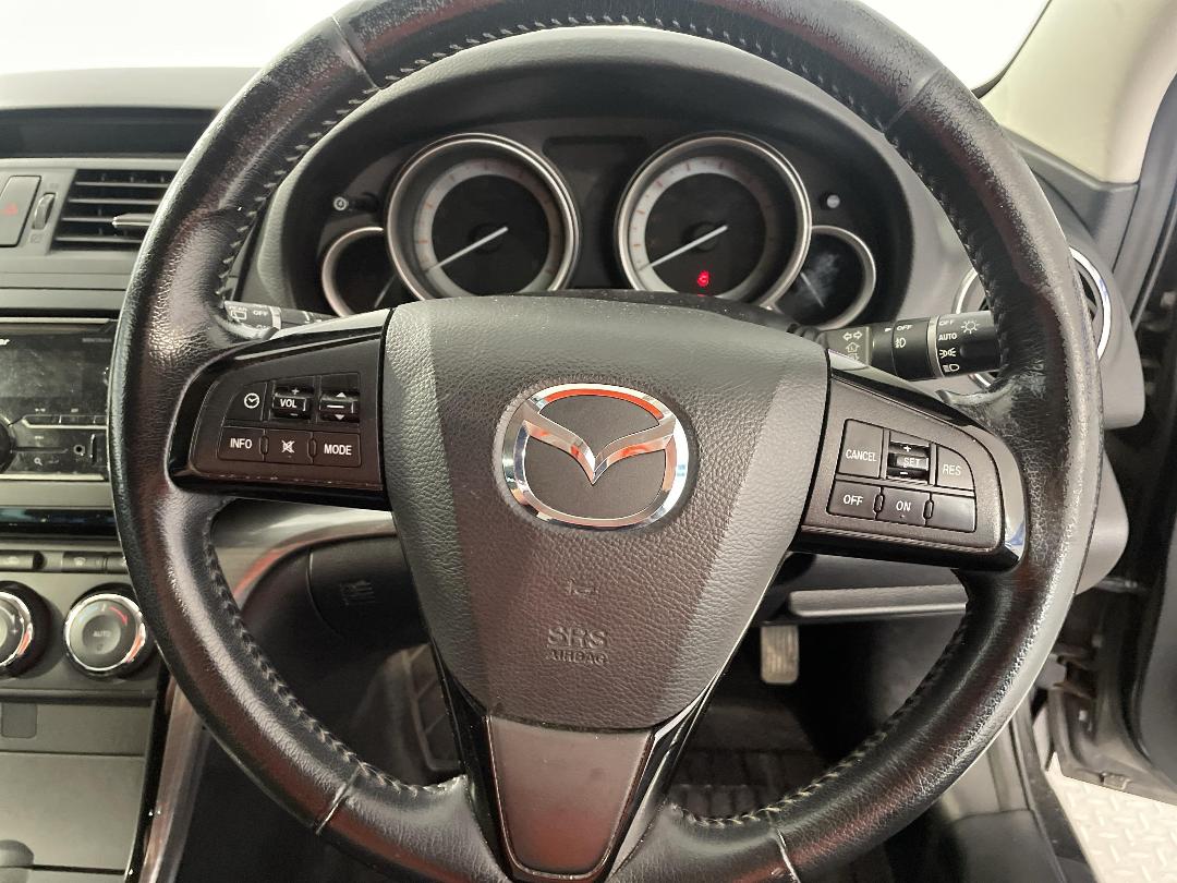 Photo '27' of Mazda Atenza Photo '27' of Mazda Atenza