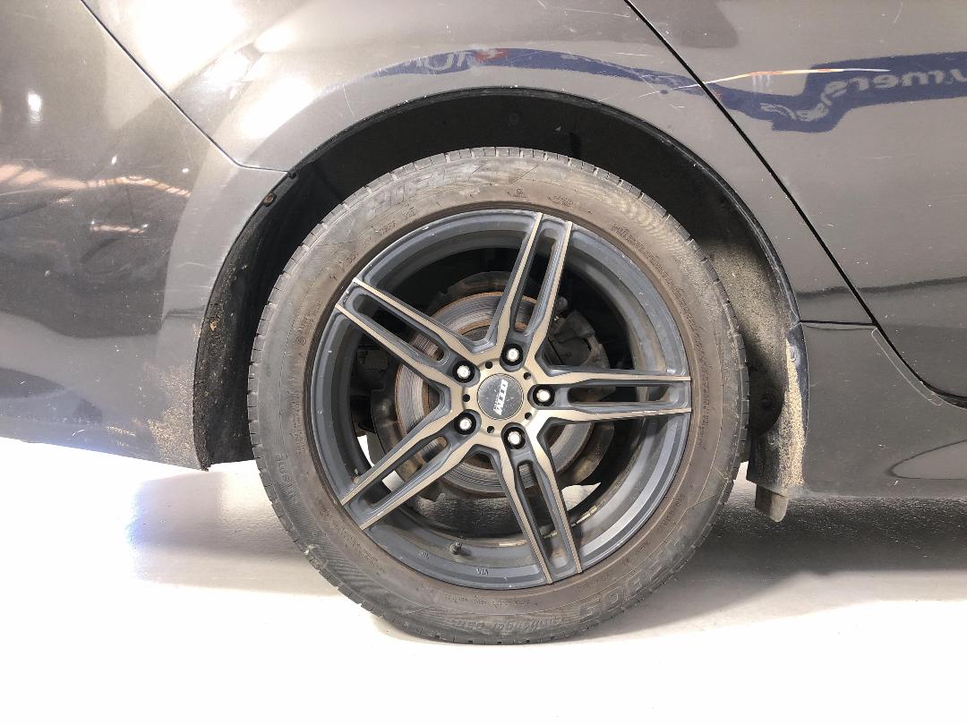 Photo '12' of Mazda Atenza