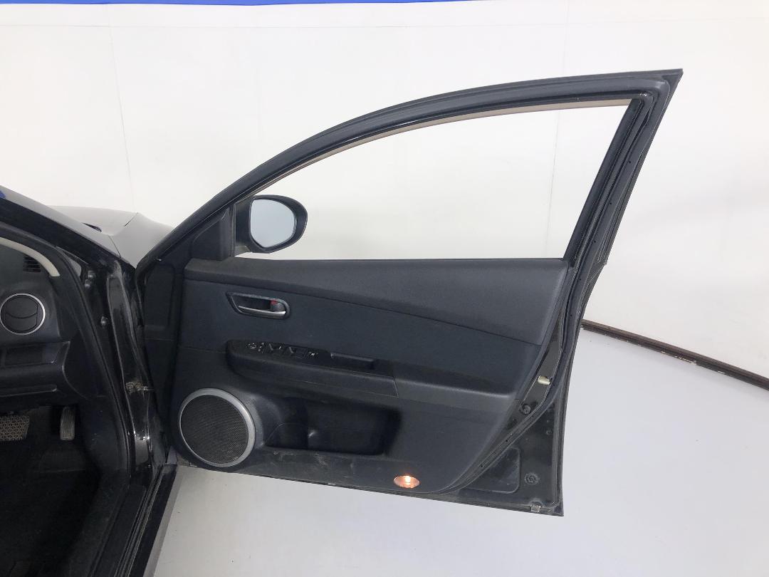 Photo '15' of Mazda Atenza