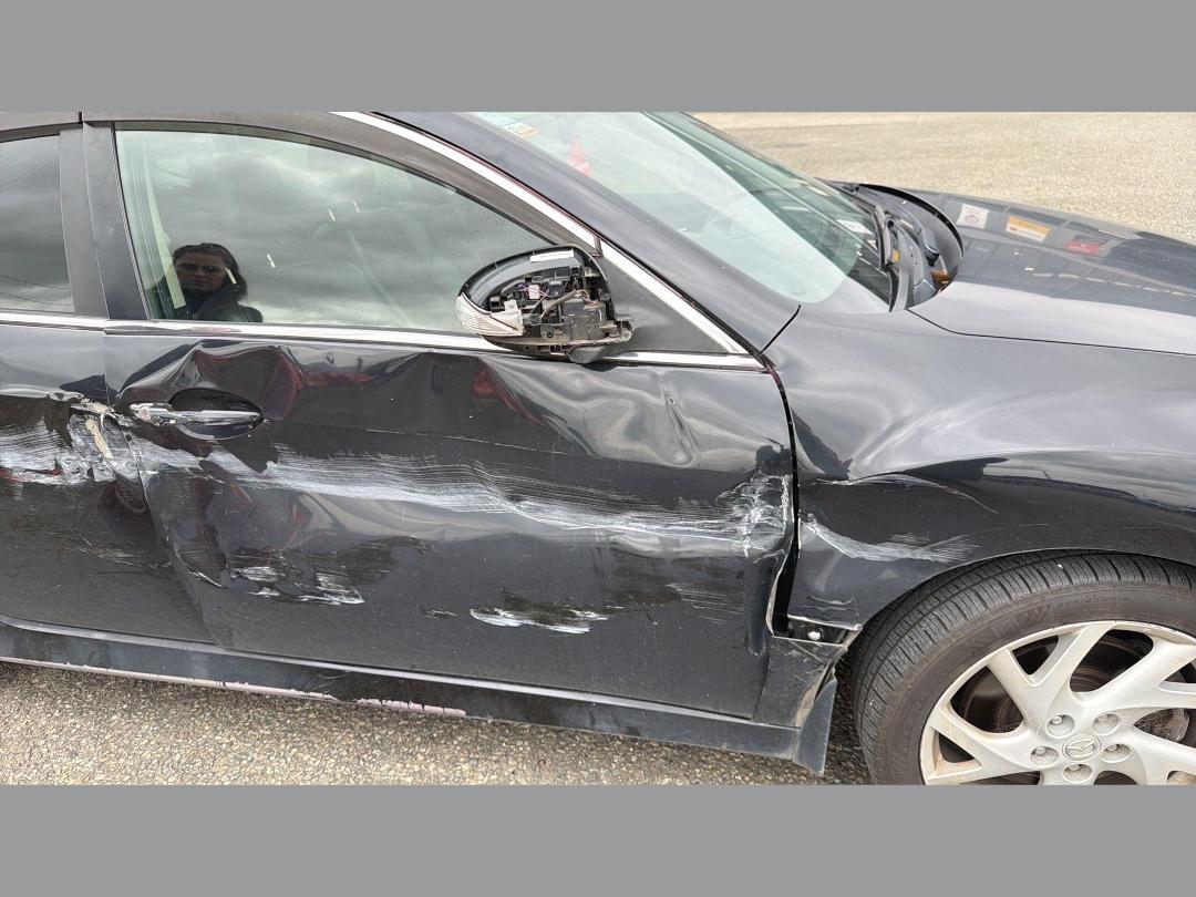 Photo '7' of Mazda Atenza