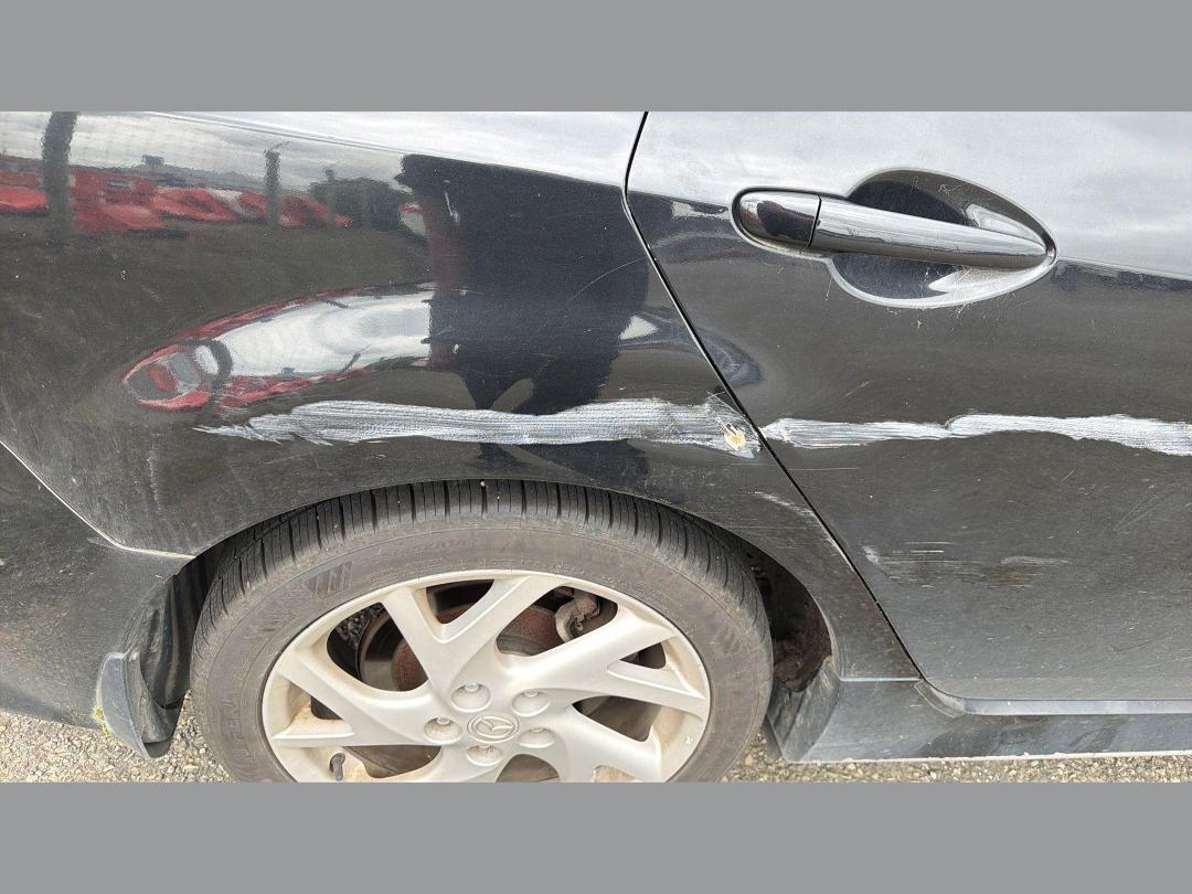 Photo '12' of Mazda Atenza