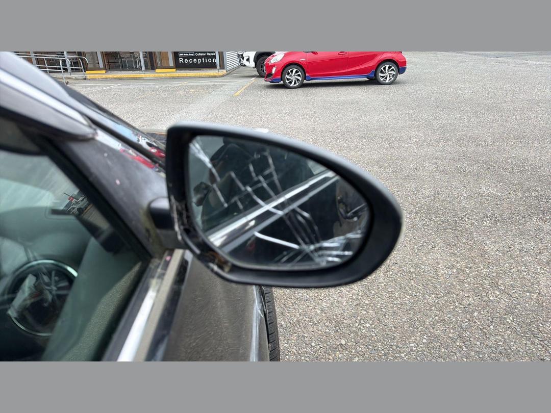 Photo '15' of Mazda Atenza