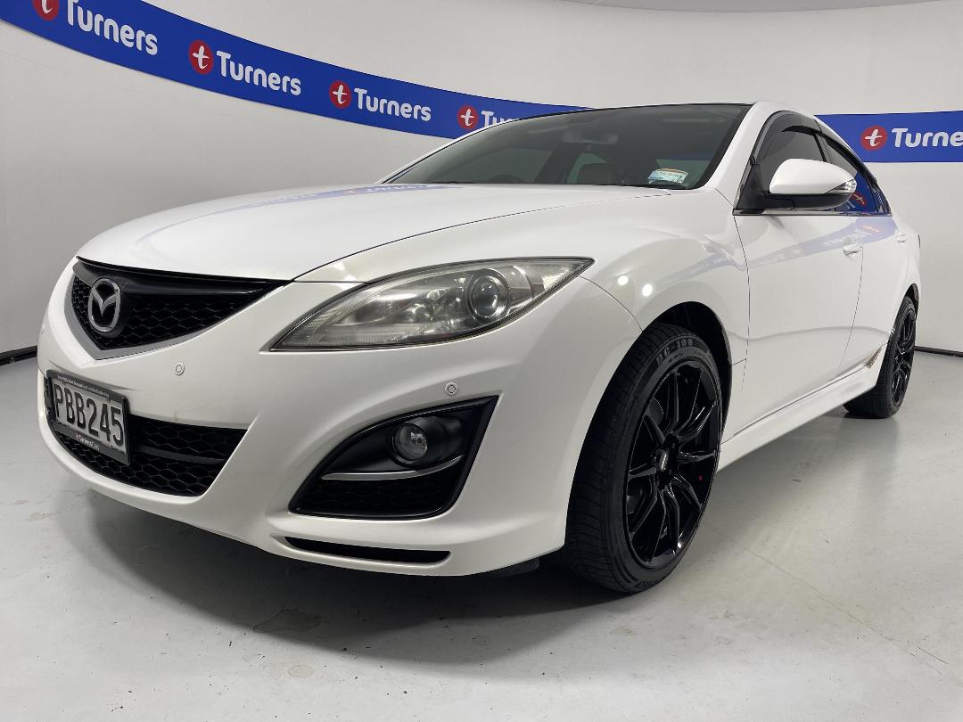 Photo '4' of Mazda Atenza