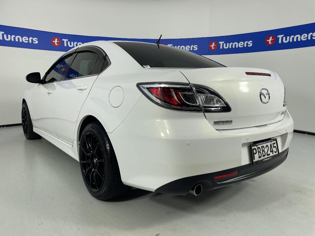 Photo '5' of Mazda Atenza