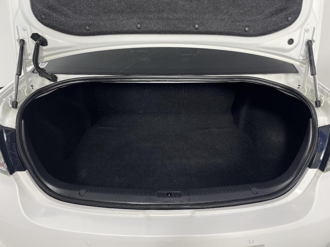 Photo '14' of Mazda Atenza