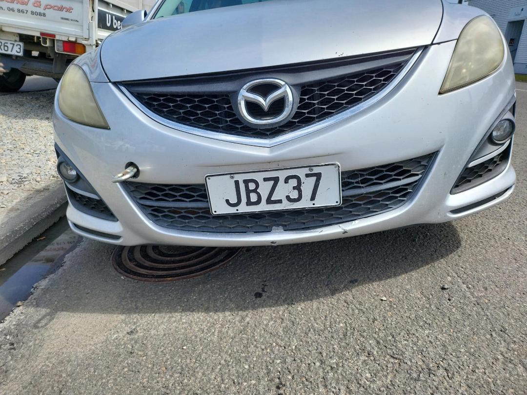 Photo '5' of Mazda Atenza 20S