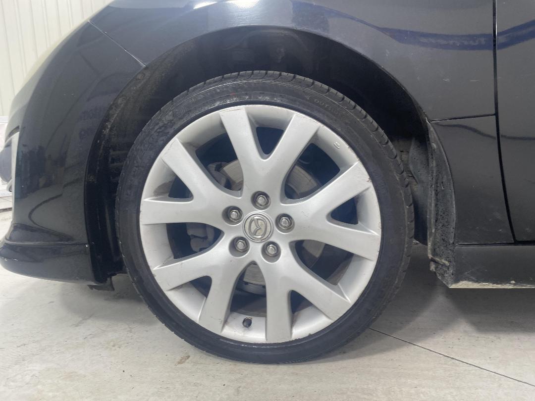 Photo '10' of Mazda Atenza