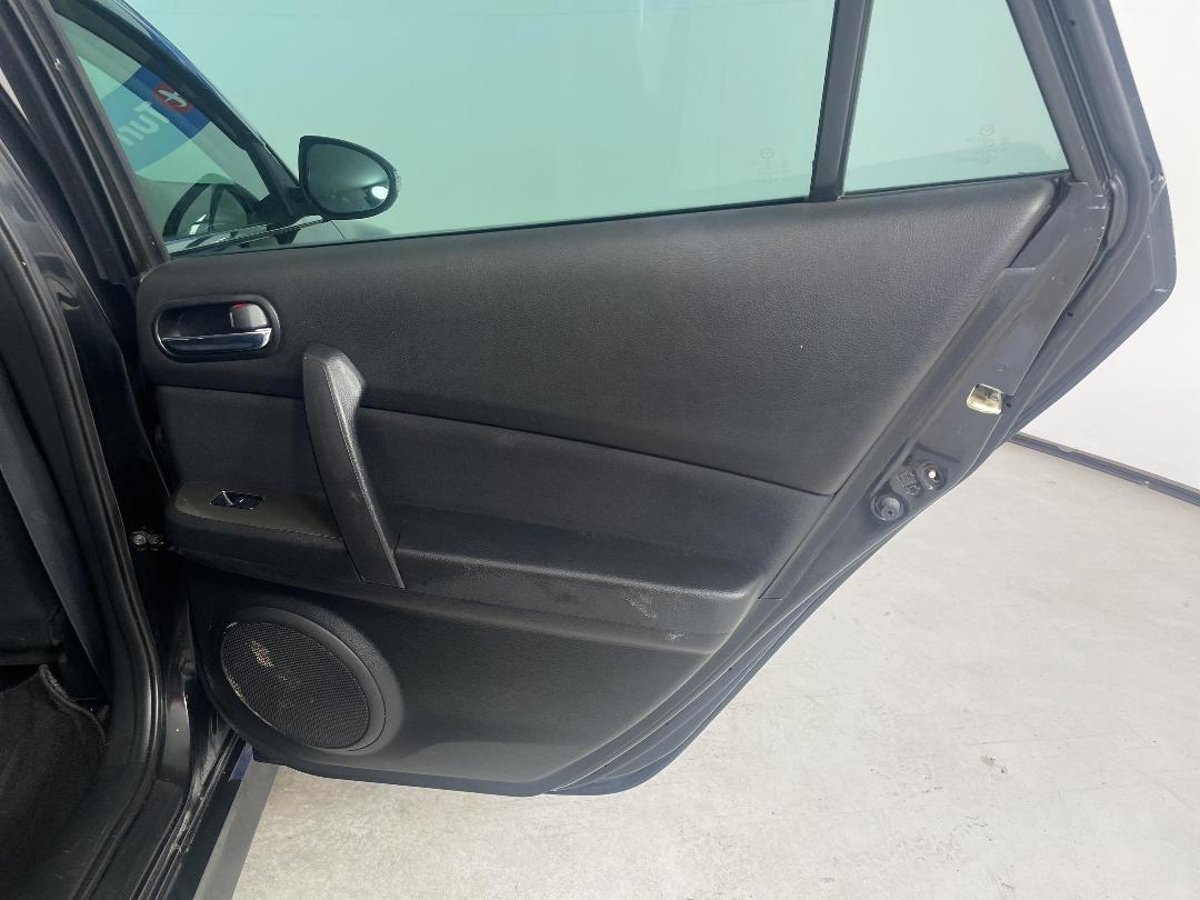 Photo '19' of Mazda Atenza