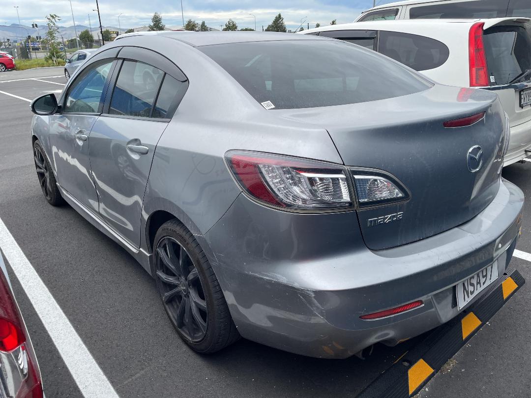 Photo '10' of Mazda Axela