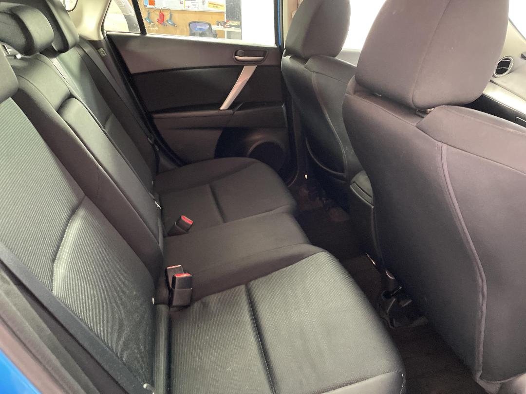 Photo '20' of Mazda Axela