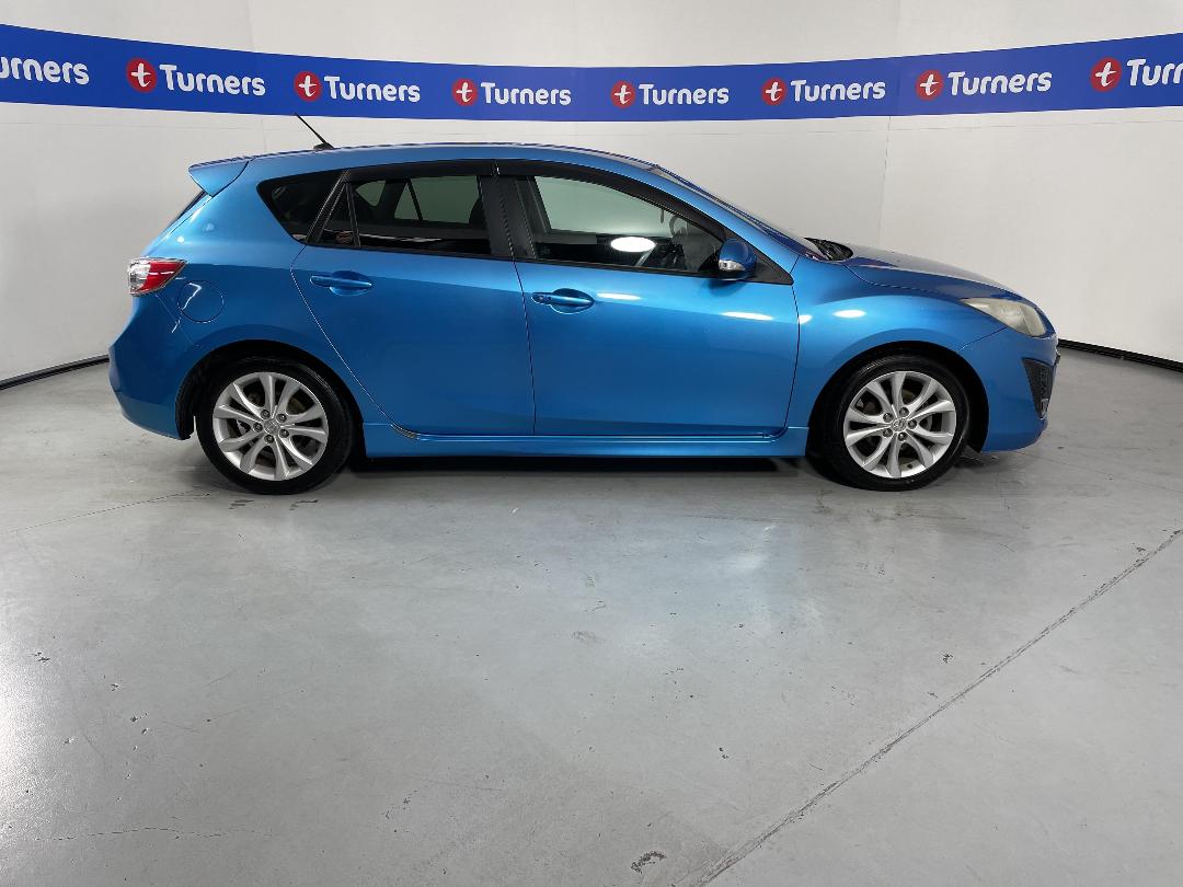 Photo '23' of Mazda Axela