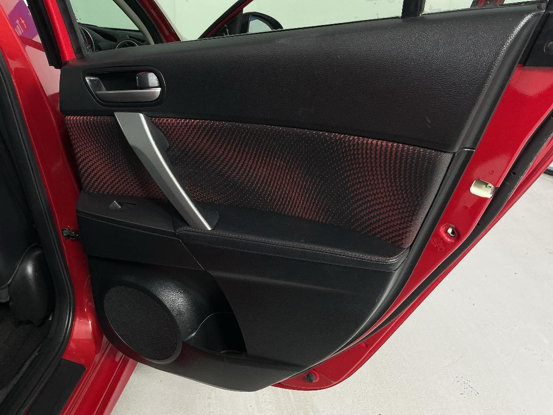 Photo '19' of Mazda Axela Photo '19' of Mazda Axela