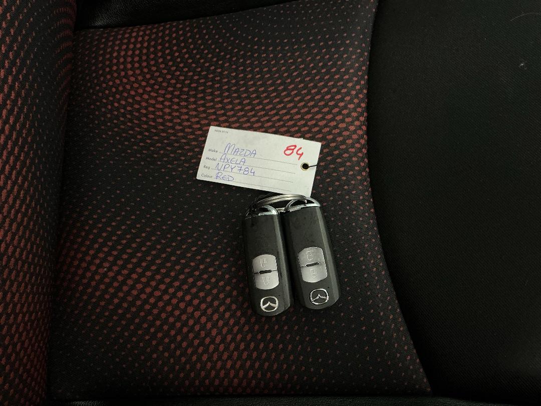 Photo '22' of Mazda Axela Photo '22' of Mazda Axela