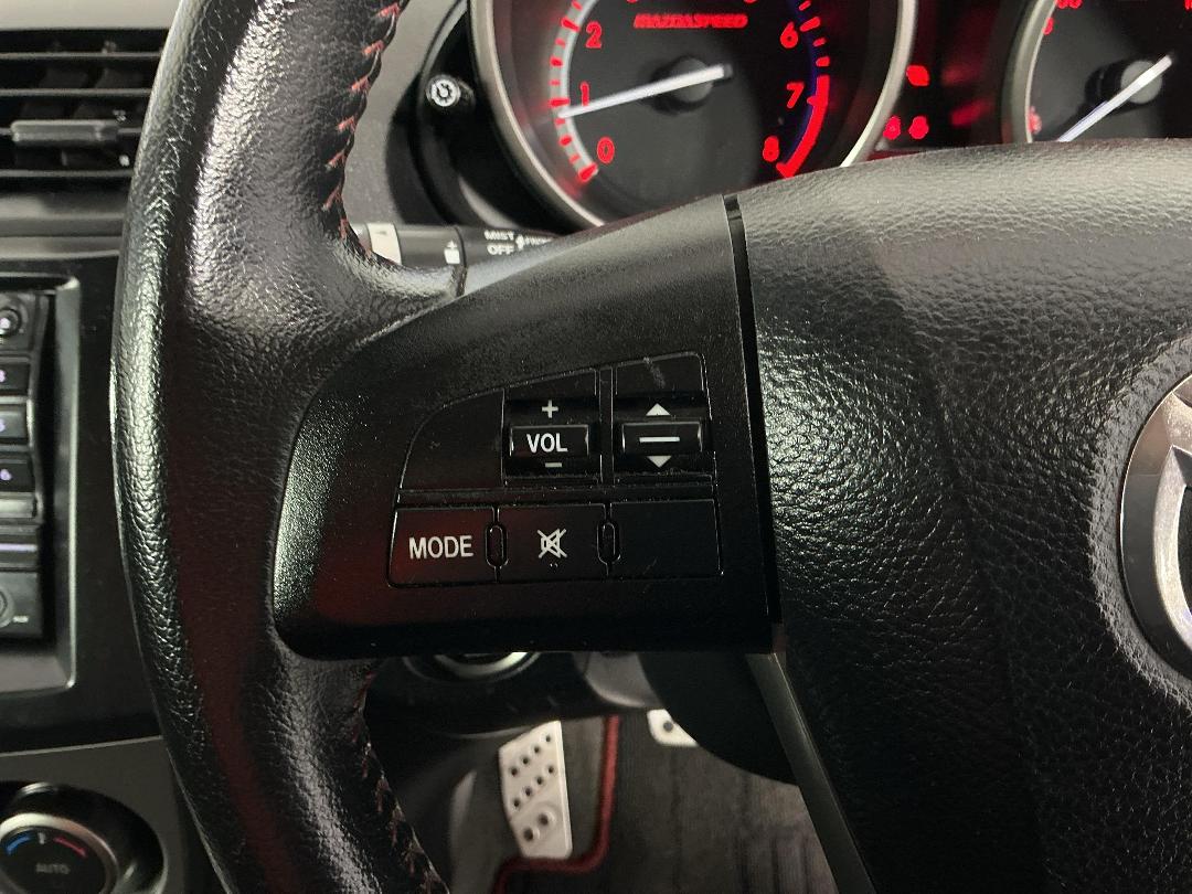 Photo '23' of Mazda Axela Photo '23' of Mazda Axela