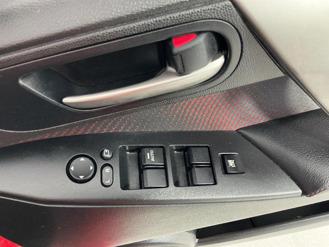 Photo '26' of Mazda Axela Photo '26' of Mazda Axela