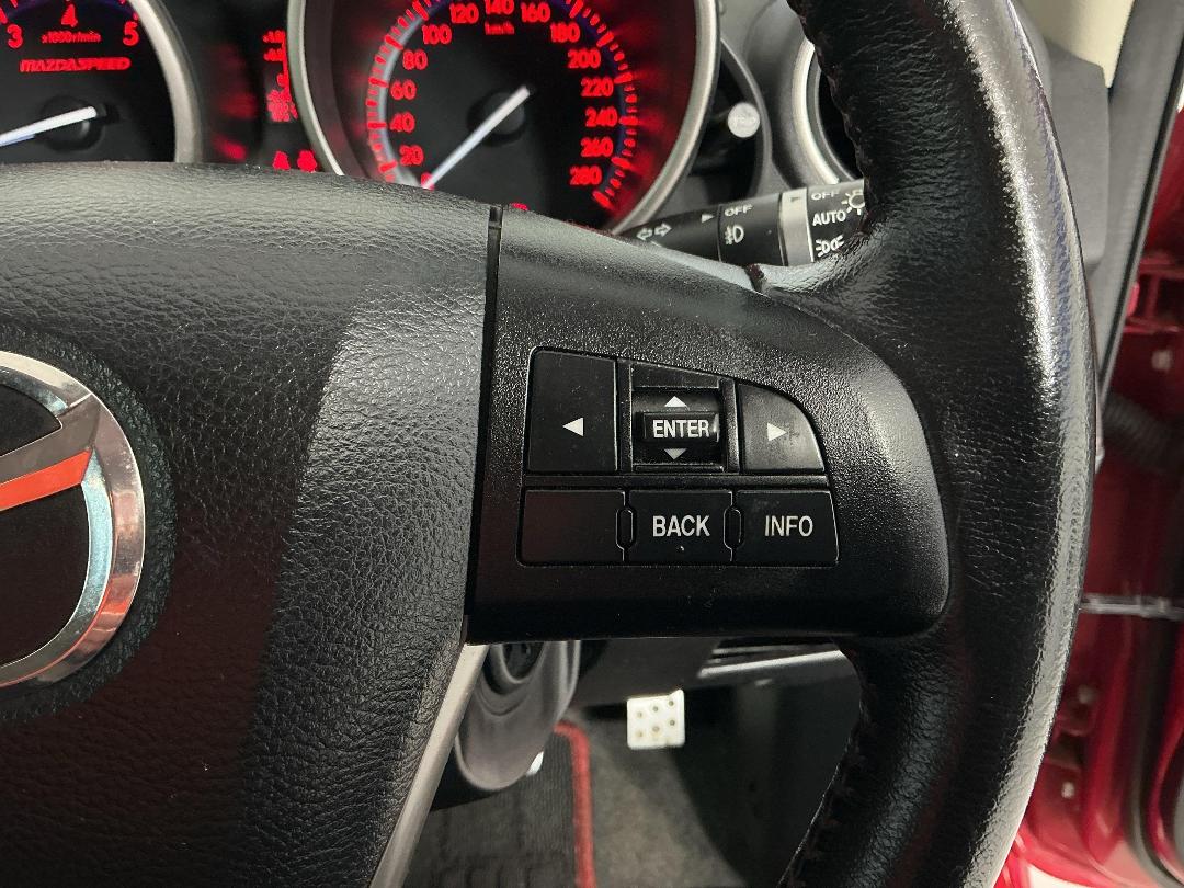 Photo '24' of Mazda Axela Photo '24' of Mazda Axela